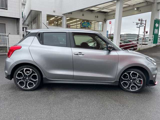 スズキ スイフト スポーツ 宮崎県 2023(令5)年 3万km プレミアムシルバーメタリック ＳＤナビ　Ｂｌｕｅｔｏｏｔｈ　全方位カメラ　フルセグＴＶ　シートヒーター　ＢＳＭ　ＥＴＣ　ＵＳＢ入力端子　ＣＤチェンジャー　コーナーセンサー　プッシュスタート　レーダークルーズコントロール