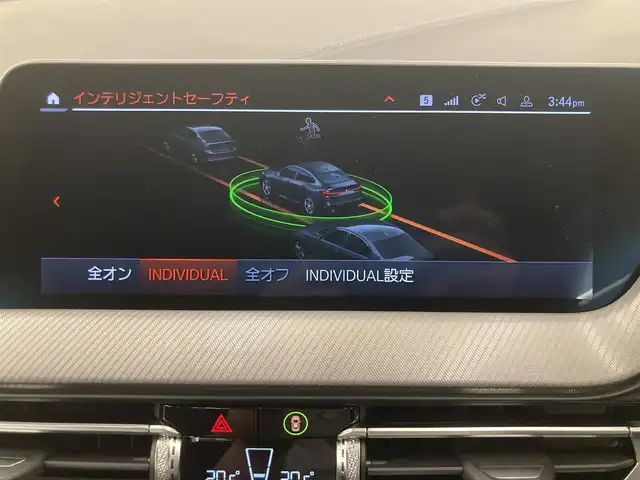 車両画像11