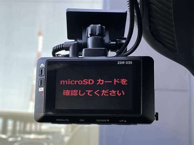 メルセデス・ベンツ Ａ２００ｄ AMGライン 石川県 2019(令1)年 3.2万km コスモスブラック 純正メモリナビ/（BT/FM/AM/フルセグTV）/全周囲カメラ/ステアリングスイッチ/パドルシフト/パワーシート/黒レザーシート/シートメモリー/サンルーフ/前後ドライブレコーダー/ブルメスタープレミアム/ヘッドアップディスプレイ/ブラインドスポットモニター/電格ミラー/ETC