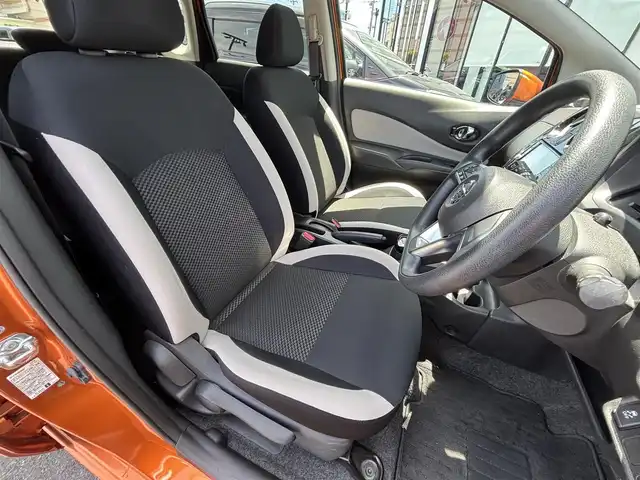 日産 ノート e－パワー X 宮城県 2016(平28)年 4.1万km プレミアムコロナオレンジ 登録時走行距離40564km/純正SDナビ（FM/AM・フルセグ・BT・CD/DVD/Blu-ray）/アラウンドビューモニター/衝突軽減ブレーキ/レーンキープアシスト/コーナーセンサー（前後）/プッシュスタート/デジタルインナーミラー/LEDライト/ETC/ウインカーミラー/純正ホイールカバー