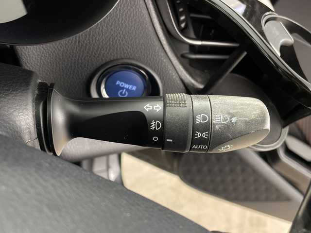 トヨタ Ｃ－ＨＲ G LEDエディション 鹿児島県 2018(平30)年 9.4万km ブラックマイカ 純正9型SDナビ/Bluetooth/CD/DVD/フルセグテレビ/プリクラッシュセーフティ/レーンキープアシスト/レーダークルーズコントロール/オートハイビーム/ETC/ドライブレコーダー/TRDエアロパーツ/ブラインドスポットモニター/電動格納ミラー/スペアキー