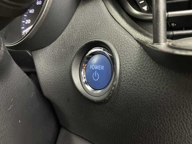 トヨタ Ｃ－ＨＲ G LEDエディション 鹿児島県 2018(平30)年 9.4万km ブラックマイカ 純正9型SDナビ/Bluetooth/CD/DVD/フルセグテレビ/プリクラッシュセーフティ/レーンキープアシスト/レーダークルーズコントロール/オートハイビーム/ETC/ドライブレコーダー/TRDエアロパーツ/ブラインドスポットモニター/電動格納ミラー/スペアキー