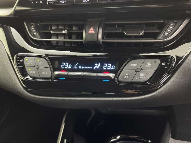 トヨタ Ｃ－ＨＲ G LEDエディション 鹿児島県 2018(平30)年 9.4万km ブラックマイカ 純正9型SDナビ/Bluetooth/CD/DVD/フルセグテレビ/プリクラッシュセーフティ/レーンキープアシスト/レーダークルーズコントロール/オートハイビーム/ETC/ドライブレコーダー/TRDエアロパーツ/ブラインドスポットモニター/電動格納ミラー/スペアキー