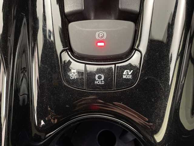 トヨタ Ｃ－ＨＲ G LEDエディション 鹿児島県 2018(平30)年 9.4万km ブラックマイカ 純正9型SDナビ/Bluetooth/CD/DVD/フルセグテレビ/プリクラッシュセーフティ/レーンキープアシスト/レーダークルーズコントロール/オートハイビーム/ETC/ドライブレコーダー/TRDエアロパーツ/ブラインドスポットモニター/電動格納ミラー/スペアキー