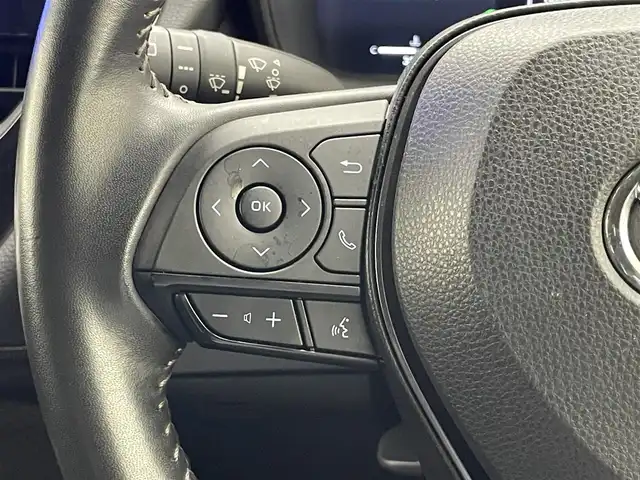 トヨタ カローラツーリング ハイブリッド ダブルバイビー 愛知県 2022(令4)年 3.2万km プラチナホワイトパールマイカ 純正１０．５型ナビ　バックカメラ　フルセグＴＶ　ミラキャスト　セーフティセンス　衝突軽減　追従クルコン　ＬＥＤオートライト　黒ハーフレザー　ＥＴＣ２．０　フォグ　プッシュスタート　コーナーセンサー　スマートキー　オートハイビーム　前後コーナーセンサー　電子パーキング　ブレーキホールド