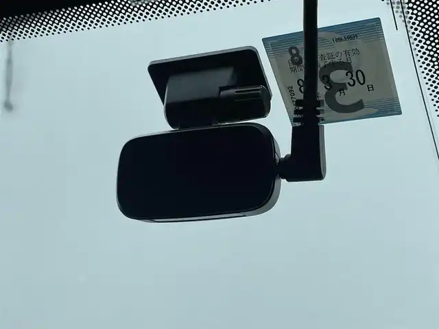 クライスラー・ジープ ジープ グランドチェロキーＬ リミテッド 東京都 2023(令5)年 1.5万km ブライトホワイト 純正ナビ/DTV/360°カメラ/黒レザーシート/シートヒーター/シートベンチレーション/ヘッドアップディスプレイ/パワーバックドア/デジタルインナーミラー/GPSレーダー探知機/スマートキー/純正USB/AUX/Bluetooth/AppleCarPlayAndroidAuto/アダプティブクルーズコントロール/ブラインドスポットモニター/ALM/パークセンス/TVキャンセラー/前後ドライブレコーダー/ヒルディセントコントロール