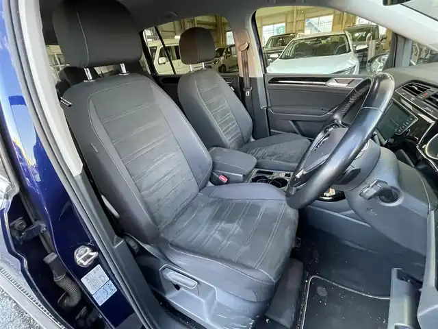 フォルクスワーゲン ゴルフ トゥーラン TSI ハイライン 東京都 2017(平29)年 6.3万km 青 純正ナビ /バックカメラ/クルーズコントロール/前後ドライブレコーダー/MTモード付AT/ETC/レーンアシスト/フロントアシスト/歩行者モニタリング/アイドリングストップ/シートヒーター /USB入力端子/オートライト/SRSエアバッグ（運転席/助手席/サイド）/純正フロアマット/純正アルミホイール