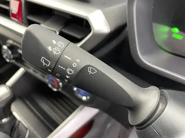 トヨタ ライズ Z 富山県 2022(令4)年 2.7万km スムースグレーマイカメタリック/ブラック2トーン 純正ディスプレイオーディオ/フルセグTV/Bluetooth/HDMI/バックカメラ/ETC/レーダークルーズコントロール/シートヒーター/前後コーナーセンサー/衝突被害軽減ブレーキ/レーンキープアシスト/LEDオートライト/純正17インチアルミ/純正フロアマット/純正ドアバイザー/スマートキー/スペアキー/保証書/取扱説明書