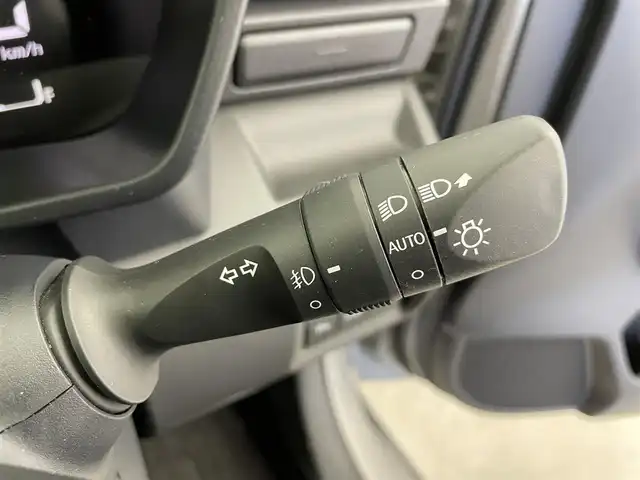 トヨタ ライズ Z 富山県 2022(令4)年 2.7万km スムースグレーマイカメタリック/ブラック2トーン 純正ディスプレイオーディオ/フルセグTV/Bluetooth/HDMI/バックカメラ/ETC/レーダークルーズコントロール/シートヒーター/前後コーナーセンサー/衝突被害軽減ブレーキ/レーンキープアシスト/LEDオートライト/純正17インチアルミ/純正フロアマット/純正ドアバイザー/スマートキー/スペアキー/保証書/取扱説明書