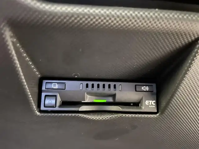 トヨタ ライズ Z 富山県 2022(令4)年 2.7万km スムースグレーマイカメタリック/ブラック2トーン 純正ディスプレイオーディオ/フルセグTV/Bluetooth/HDMI/バックカメラ/ETC/レーダークルーズコントロール/シートヒーター/前後コーナーセンサー/衝突被害軽減ブレーキ/レーンキープアシスト/LEDオートライト/純正17インチアルミ/純正フロアマット/純正ドアバイザー/スマートキー/スペアキー/保証書/取扱説明書