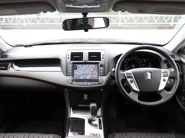 トヨタ クラウン アスリート 神奈川県 2013(平25)年 11.7万km ブラック 純正ナビ/フルセグＴＶ/ＴＶキャンセラー/バックカメラ/ＥＴＣ　/前席パワーシート/トランククローザー/キーレス＆プッシュスタート/キセノンヘッドライト/フォグライト/スペアスマートキー/保証書/取説(車両・ナビ）/記録簿（H26.28.30.R2.4.6)