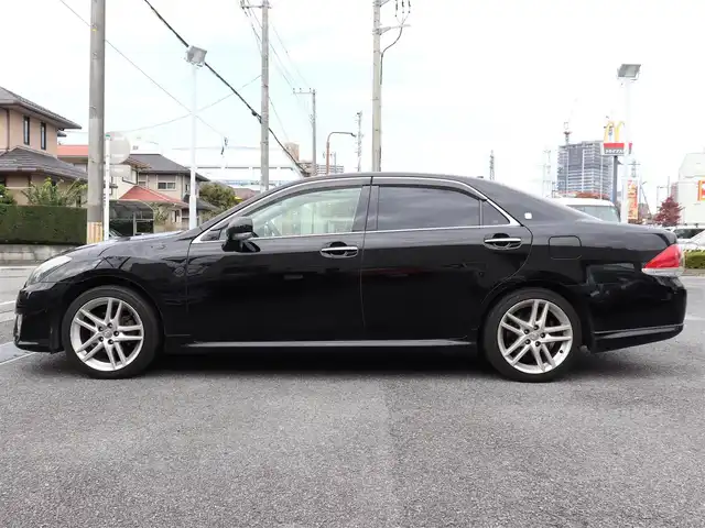 トヨタ クラウン アスリート 神奈川県 2013(平25)年 11.7万km ブラック 純正ナビ/フルセグＴＶ/ＴＶキャンセラー/バックカメラ/ＥＴＣ　/前席パワーシート/トランククローザー/キーレス＆プッシュスタート/キセノンヘッドライト/フォグライト/スペアスマートキー/保証書/取説(車両・ナビ）/記録簿（H26.28.30.R2.4.6)