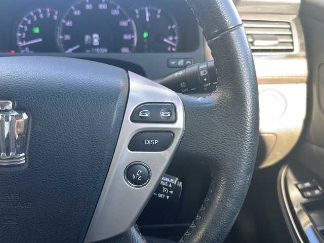 トヨタ クラウン アスリート 埼玉県 2013(平25)年 11.7万km ブラック (株)IDOMが運営する【じしゃロン熊谷店】の自社ローン専用車両になりますこちらは現金またはオートローンご利用時の価格です。自社ローンご希望の方は別途その旨お申付け下さい/純正HDDナビ/　CD/DVD/DTV/Bluetooth/USB/バックカメラ/ビルトインＥＴＣ　/前席パワーシート/純正フロアマット/クルーズコントロール