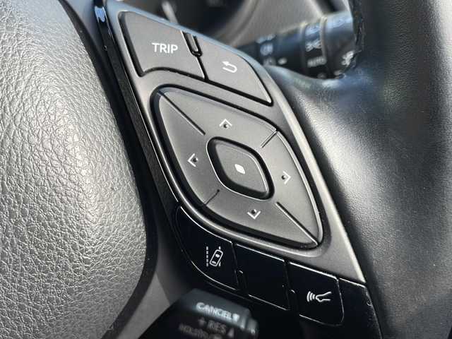 トヨタ Ｃ－ＨＲ G 岩手県 2017(平29)年 7.7万km ブラックマイカ モデリスタフルエアロ　純正ナビ　バックカメラ　Ｂｌｕｅｔｏｏｔｈ　ＤＶＤ再生　ＵＳＢ接続　フルセグ　ハーフレザーシートヒーター　純正１８ＡＷ　コーナーセンサー　Ｆフォグ　ＥＴＣ　オートハイビーム