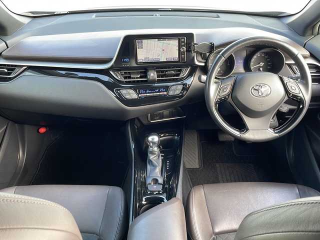 トヨタ Ｃ－ＨＲ G 岩手県 2017(平29)年 7.7万km ブラックマイカ モデリスタフルエアロ　純正ナビ　バックカメラ　Ｂｌｕｅｔｏｏｔｈ　ＤＶＤ再生　ＵＳＢ接続　フルセグ　ハーフレザーシートヒーター　純正１８ＡＷ　コーナーセンサー　Ｆフォグ　ＥＴＣ　オートハイビーム