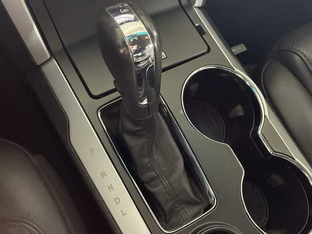 フォード エクスプローラー XLT エコブースト エクスクルーシブ 福岡県 2014(平26)年 7.6万km 白 純正メーカーナビ(CD/DVD/Bluetooth接続/iPod) 車外カメラ(前/後/右サイド) フルセグTV ブラインドスポットモニター クルーズコントロール 後方コーナーセンサー ルーフレール 前方ドライブレコーダー ガラスルーフ ビルトインETC スペアキー 記録簿 4WD 左ハンドル