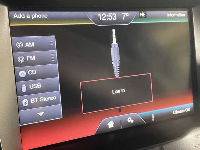 フォード エクスプローラー XLT エコブースト エクスクルーシブ 福岡県 2014(平26)年 7.6万km 白 純正メーカーナビ(CD/DVD/Bluetooth接続/iPod) 車外カメラ(前/後/右サイド) フルセグTV ブラインドスポットモニター クルーズコントロール 後方コーナーセンサー ルーフレール 前方ドライブレコーダー ガラスルーフ ビルトインETC スペアキー 記録簿 4WD 左ハンドル