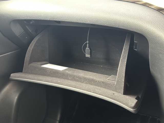 日産 エルグランド 250ハイウェイスターS 熊本県 2018(平30)年 5.4万km ブリリアントホワイトパール 純正ナビ/・フルセグTV/CD/DVD/SD/BT/・バックカメラ/フリップダウンモニター/クルーズコントロール/片側パワースライドドア/ビルトインETC/ハーフレザーシート/後席オットマン/オートライト/HIDヘッドライト/フォグランプ/スマートキー/スペアキー