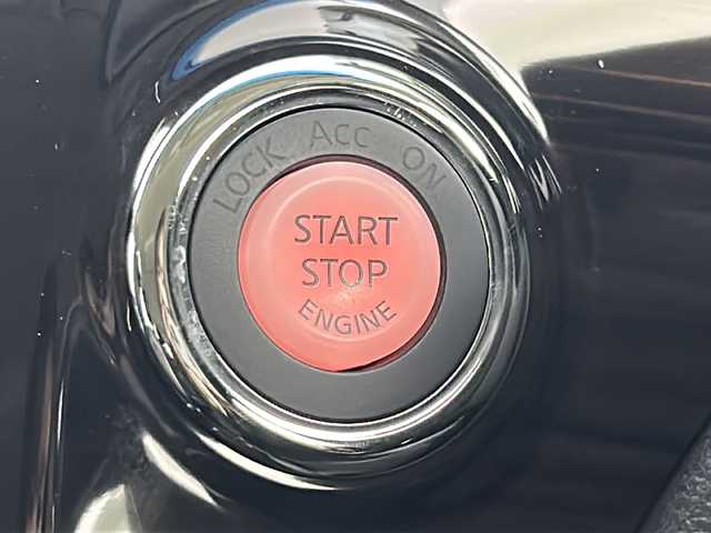 日産 エルグランド 250ハイウェイスターS 熊本県 2018(平30)年 5.4万km ブリリアントホワイトパール 純正ナビ/・フルセグTV/CD/DVD/SD/BT/・バックカメラ/フリップダウンモニター/クルーズコントロール/片側パワースライドドア/ビルトインETC/ハーフレザーシート/後席オットマン/オートライト/HIDヘッドライト/フォグランプ/スマートキー/スペアキー