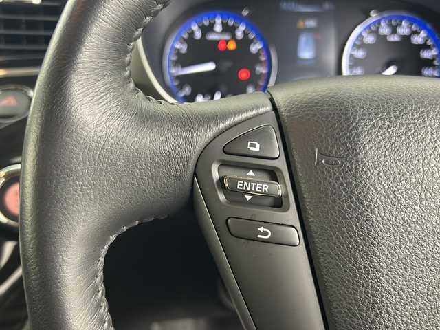 日産 エルグランド 250ハイウェイスターS 熊本県 2018(平30)年 5.4万km ブリリアントホワイトパール 純正ナビ/・フルセグTV/CD/DVD/SD/BT/・バックカメラ/フリップダウンモニター/クルーズコントロール/片側パワースライドドア/ビルトインETC/ハーフレザーシート/後席オットマン/オートライト/HIDヘッドライト/フォグランプ/スマートキー/スペアキー