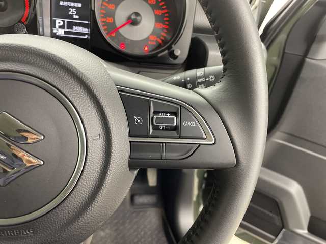 スズキ ジムニー シエラ JC 鹿児島県 2025(令7)年 0.4万km ジャングルグリーン ワンオーナー/社外ディスプレイオーディオ/バックカメラ/前後ドライブレコーダー/衝突軽減ブレーキ/車線逸脱警報/ヒルディセントコントロール/クルーズコントロール/ＥＴＣ/シートヒーター/スマートキー/純正フロアマット/保証書/取扱説明書