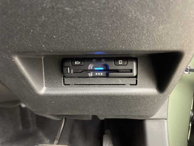 スズキ ジムニー シエラ JC 鹿児島県 2025(令7)年 0.4万km ジャングルグリーン ワンオーナー/社外ディスプレイオーディオ/バックカメラ/前後ドライブレコーダー/衝突軽減ブレーキ/車線逸脱警報/ヒルディセントコントロール/クルーズコントロール/ＥＴＣ/シートヒーター/スマートキー/純正フロアマット/保証書/取扱説明書