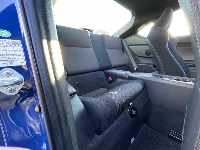 トヨタ ８６ GT 愛知県 2015(平27)年 4.9万km ギャラクシーブルーシリカ モデリスタフルエアロ/トヨタ純正7インチSDナビ【NSCP-W64】/（AM/FM/CD/DVD/BT/SD/AUX/ワンセグ）/ETC/フロントフォグライト/パドルシフト/バックカメラ/スペアキー/純正17インチアルミホイール/純正フロアマット/VSC SPORT/社外マフラー/社外シーケンシャルウィンカー/保証書