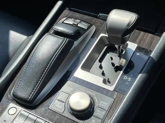 レクサス ＬＳ 600hL エグゼクティブP 道東・釧路十勝 2013(平25)年 15.6万km ブラック 4WD/サンルーフ/純正ナビ/フルセグTV/バックカメラ/ステアリングヒーター/シートヒーター/シートクーラー/パワーシート/パワーバックドア/ビルトインETC/電子パーキング/レーダークルーズコントロール/プッシュスタート/スマートキー/オートライト