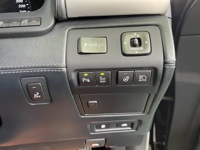 レクサス ＬＳ 600hL エグゼクティブP 和歌山県 2013(平25)年 15.6万km ブラック マークレビンソン/モデリスタエアロ/モデリスタマフラー/サンルーフ/純正メーカーナビ・フルセグTV・CD・DVD/　Bluetooth/バックカメラ/後席フリップダウンモニター/ナイトビュー/ステアリングヒーター/全席シートヒーター/全席シートクーラー/全席パワーシート/電動リア・リアサイドサンシェード/左リア電動オットマン付シート/リアマッサージ機能付シート/パワートランク/ビルトインETC/電子パーキング/レーダークルーズコントロール/LKA/BSM/プッシュスタート/スマートキー/オートライト