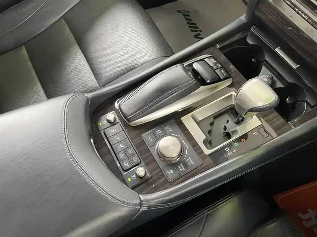 レクサス ＬＳ 600hL エグゼクティブP 和歌山県 2013(平25)年 15.6万km ブラック マークレビンソン/モデリスタエアロ/モデリスタマフラー/サンルーフ/純正メーカーナビ・フルセグTV・CD・DVD/　Bluetooth/バックカメラ/後席フリップダウンモニター/ナイトビュー/ステアリングヒーター/全席シートヒーター/全席シートクーラー/全席パワーシート/電動リア・リアサイドサンシェード/左リア電動オットマン付シート/リアマッサージ機能付シート/パワートランク/ビルトインETC/電子パーキング/レーダークルーズコントロール/LKA/BSM/プッシュスタート/スマートキー/オートライト