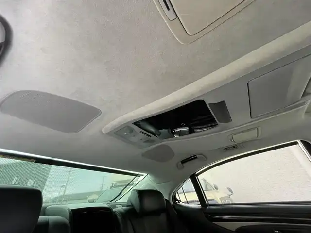 レクサス ＬＳ 600hL エグゼクティブP 和歌山県 2013(平25)年 15.6万km ブラック マークレビンソン/モデリスタエアロ/モデリスタマフラー/サンルーフ/純正メーカーナビ・フルセグTV・CD・DVD/　Bluetooth/バックカメラ/後席フリップダウンモニター/ナイトビュー/ステアリングヒーター/全席シートヒーター/全席シートクーラー/全席パワーシート/電動リア・リアサイドサンシェード/左リア電動オットマン付シート/リアマッサージ機能付シート/パワートランク/ビルトインETC/電子パーキング/レーダークルーズコントロール/LKA/BSM/プッシュスタート/スマートキー/オートライト