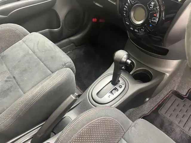 日産 ノート ニスモ 兵庫県 2015(平27)年 3.5万km ナイトベールパープル 社外メモリナビ(Bluetooth/フルセグ)/バックカメラ/LEDヘッドライト/アイドリングストップ/純正16インチアルミホイール/純正フロアマット/前後ドライブレコーダー/ドアバイザー/ETC/オートライト