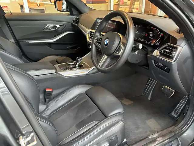 ＢＭＷ ３３０ｉ Mスポーツ 宮城県 2019(平31)年 3.8万km ミネラルグレー コンフォートＰＫＧ　/ＡＣＣ　/ＬＫＡ　/ＬＣＷ　/ｉＤｒｉｖｅナビ　/トップビュー　/黒半革　/シートヒーター　/パワーシート　/ＬＥＤヘッドライト　/純正１９インチＡＷ　/コンフォートアクセス　/パワートランク　/ワンオーナー