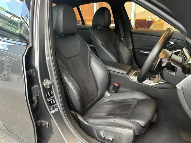 ＢＭＷ ３３０ｉ Mスポーツ 宮城県 2019(平31)年 3.8万km ミネラルグレー コンフォートＰＫＧ　/ＡＣＣ　/ＬＫＡ　/ＬＣＷ　/ｉＤｒｉｖｅナビ　/トップビュー　/黒半革　/シートヒーター　/パワーシート　/ＬＥＤヘッドライト　/純正１９インチＡＷ　/コンフォートアクセス　/パワートランク　/ワンオーナー