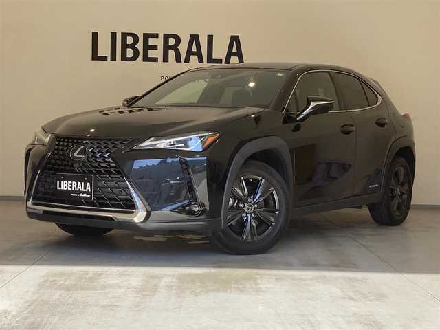 レクサス ＵＸ 250h バージョンC 熊本県 2020(令2)年 3.8万km グラファイトブラックガラスフレーク ・ワンオーナー/・スマートキー/・プッシュスタート/・プリクラッシュセーフティ/・パーキングサポートアラート/・ブラインドスポットモニター/・道路標識認識/・先行車発進告知/・オートマチックハイビーム/・クルーズコントロール(追従式)/・レザーシート /・前席パワーシート/・前席シートヒーター /・ハンドルヒーター /・純正メモリナビ/　【BD・Bluetooth・USB・SD・AUX・MSV】/・フルセグTV/・全方位カメラ/・ETC2.0/・パワーバクドア/・LEDヘッドランプ/・LEDフォグランプ/・純正マット