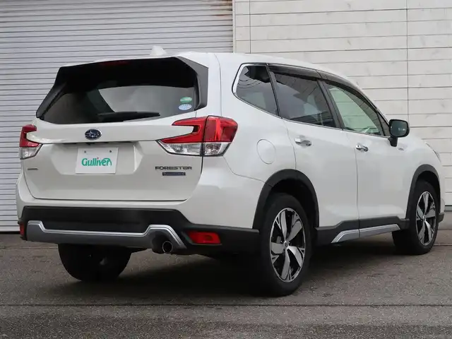 スバル フォレスター ハイブリッド アドバンス 石川県 2020(令2)年 6万km クリスタルホワイトP プリクラッシュ/車線逸脱警報/SI-DRIVE/パドルシフト/ACC/ステアリングヒーター/FRシートヒーター/Fドライブレコーダー/ETC/メモリーハイトリアゲート/運転席メモリー機能付きシート/オートライト/オートワイパー/純正フロアマット/トノカバー/コンソールボックスオプションベロア生地