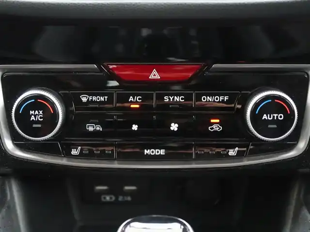 スバル フォレスター ハイブリッド アドバンス 石川県 2020(令2)年 6万km クリスタルホワイトP プリクラッシュ/車線逸脱警報/SI-DRIVE/パドルシフト/ACC/ステアリングヒーター/FRシートヒーター/Fドライブレコーダー/ETC/メモリーハイトリアゲート/運転席メモリー機能付きシート/オートライト/オートワイパー/純正フロアマット/トノカバー/コンソールボックスオプションベロア生地