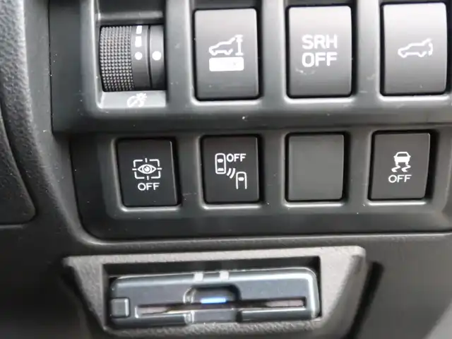 スバル フォレスター ハイブリッド アドバンス 石川県 2020(令2)年 6万km クリスタルホワイトP プリクラッシュ/車線逸脱警報/SI-DRIVE/パドルシフト/ACC/ステアリングヒーター/FRシートヒーター/Fドライブレコーダー/ETC/メモリーハイトリアゲート/運転席メモリー機能付きシート/オートライト/オートワイパー/純正フロアマット/トノカバー/コンソールボックスオプションベロア生地