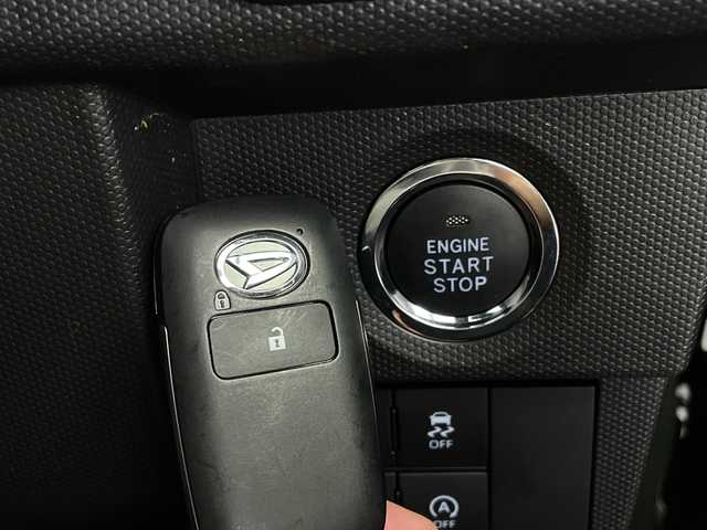 ダイハツ タフト G 新潟県 2023(令5)年 3.4万km セラミックグリーンM 衝突被害軽減システム/ワンオーナー/ＬＥＤヘッドライト/Ｂｌｕｅｔｏｏｔｈ/４ＷＤ/シートヒーター/オートライト/横滑り防止装置/レーンキープアシスト/コーナーセンサー前後/ガラスルーフ/HDMI/レザーステアリング