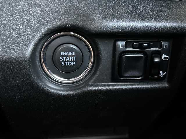 スズキ ジムニー XL 愛知県 2018(平30)年 4.9万km スペリアホワイト /4WD//社外メモリナビ(MDV-Z905W)//社外フルセグTV//AM/FM/CD/DVD/BT/iPod/USB/SD/HDMI//バックカメラ//ETC//社外メーター/社外サウンド(FOCAL)//前後ドライブレコーダー//ヒルディセントコントロール//横滑り防止装置//リヤデフォッガー//光軸調整ダイヤル//電格ミラー//純正ハロゲンライト//フロントフォグランプ//純正16インチアルミホイール//ドアバイザー//シートヒーター(D/N)//背面タイヤ//スマートキー//スペアキー1本//ダブル/サイドエアバッグ//イモビライザー//衝突安全ボディー//取扱説明書//ナビ説明書//保証書