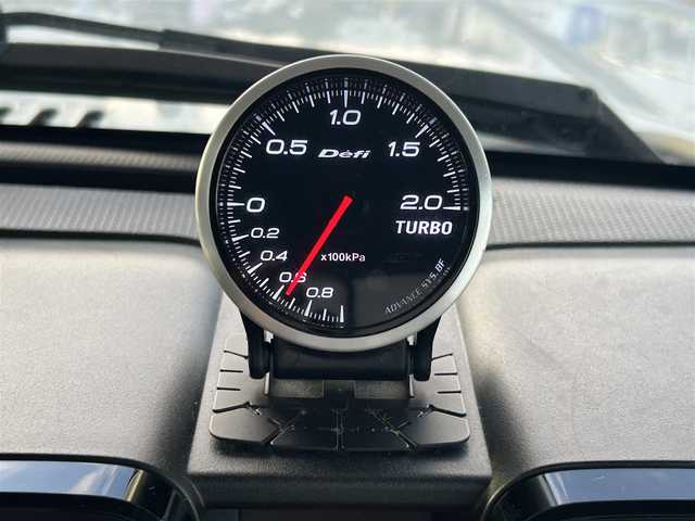 スズキ ジムニー XL 愛知県 2018(平30)年 4.9万km スペリアホワイト /4WD//社外メモリナビ(MDV-Z905W)//社外フルセグTV//AM/FM/CD/DVD/BT/iPod/USB/SD/HDMI//バックカメラ//ETC//社外メーター/社外サウンド(FOCAL)//前後ドライブレコーダー//ヒルディセントコントロール//横滑り防止装置//リヤデフォッガー//光軸調整ダイヤル//電格ミラー//純正ハロゲンライト//フロントフォグランプ//純正16インチアルミホイール//ドアバイザー//シートヒーター(D/N)//背面タイヤ//スマートキー//スペアキー1本//ダブル/サイドエアバッグ//イモビライザー//衝突安全ボディー//取扱説明書//ナビ説明書//保証書