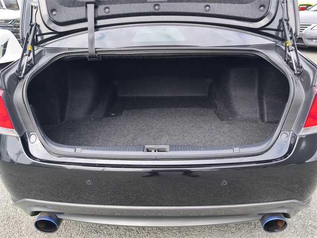 トヨタ クラウン アスリート G 熊本県 2013(平25)年 12.7万km プレシャスブラックパール 社外エアロ/柿本改マフラー/純正HDDナビ/【フルセグテレビ/Bluetooth/CD/DVD】/バックカメラ/プリクラッシュセーフティ/クリアランスソナー/レーダークルーズコントロール/レザーシート/前席パワーシート/運転席メモリシート/D/Nシートヒーター/D/Nシートクーラー/ステアリングスイッチ/パドルシフト/前後ドライブレコーダー/純正18インチAW/積み込みWORKアルミホイール4本/サマータイヤ3分山/(235-35-20・275-30-20)/プッシュスタート/スマートキー