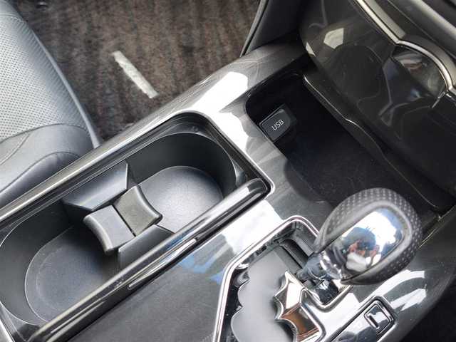 トヨタ クラウン アスリート G 熊本県 2013(平25)年 12.7万km プレシャスブラックパール 社外エアロ/柿本改マフラー/純正HDDナビ/【フルセグテレビ/Bluetooth/CD/DVD】/バックカメラ/プリクラッシュセーフティ/クリアランスソナー/レーダークルーズコントロール/レザーシート/前席パワーシート/運転席メモリシート/D/Nシートヒーター/D/Nシートクーラー/ステアリングスイッチ/パドルシフト/前後ドライブレコーダー/純正18インチAW/積み込みWORKアルミホイール4本/サマータイヤ3分山/(235-35-20・275-30-20)/プッシュスタート/スマートキー