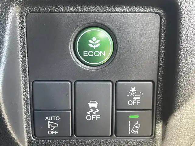 ホンダ ヴェゼル 群馬県 2016(平28)年 16.3万km クリスタルブラックパール ホンダセンシング/・衝突軽減ブレーキシステム/・アクティブクルーズコントロール/・車線維持支援システム/純正インターナビゲーション/（CD/DVD/HDMI/BT/USB/ワンセグTV）/バックカメラ/ビルトインETC/ステアリングスイッチ/アイドリングストップ/LEDヘッドライト/フォグライト/電格ミラー/ドアバイザー/純正フロアマット/純正16インチアルミホイール