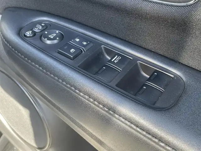 ホンダ ヴェゼル 群馬県 2016(平28)年 16.3万km クリスタルブラックパール ホンダセンシング/・衝突軽減ブレーキシステム/・アクティブクルーズコントロール/・車線維持支援システム/純正インターナビゲーション/（CD/DVD/HDMI/BT/USB/ワンセグTV）/バックカメラ/ビルトインETC/ステアリングスイッチ/アイドリングストップ/LEDヘッドライト/フォグライト/電格ミラー/ドアバイザー/純正フロアマット/純正16インチアルミホイール