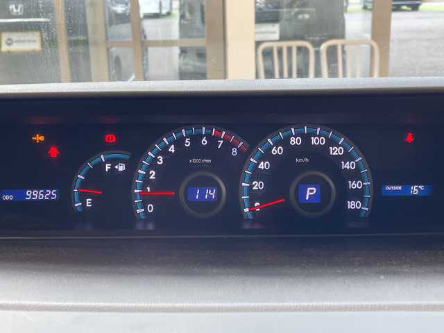 トヨタ ノア X スマートエディション 埼玉県 2011(平23)年 10万km ホワイトパールクリスタルシャイン 純正ナビ/　　CD/ワンセグTV/バックカメラ/両側パワースライドドア/HIDオートライト/ステアリングスイッチ/プッシュスタート/ETC/禁煙車