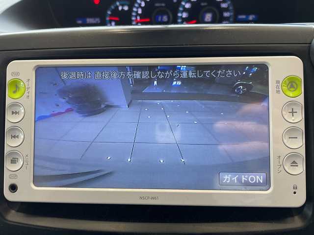 トヨタ ノア X スマートエディション 埼玉県 2011(平23)年 10万km ホワイトパールクリスタルシャイン 純正ナビ/　　CD/ワンセグTV/バックカメラ/両側パワースライドドア/HIDオートライト/ステアリングスイッチ/プッシュスタート/ETC/禁煙車