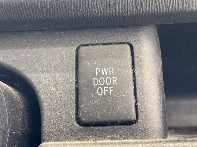 トヨタ ノア X スマートエディション 埼玉県 2011(平23)年 10万km ホワイトパールクリスタルシャイン 純正ナビ/　　CD/ワンセグTV/バックカメラ/両側パワースライドドア/HIDオートライト/ステアリングスイッチ/プッシュスタート/ETC/禁煙車