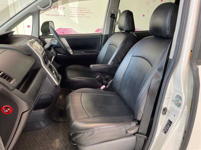 トヨタ ノア X スマートエディション 埼玉県 2011(平23)年 10万km ホワイトパールクリスタルシャイン 純正ナビ/　　CD/ワンセグTV/バックカメラ/両側パワースライドドア/HIDオートライト/ステアリングスイッチ/プッシュスタート/ETC/禁煙車