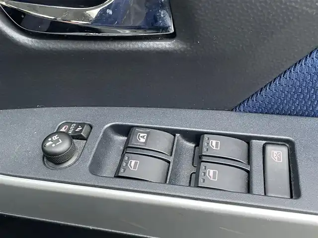 ダイハツ トール カスタムG SAⅡ 埼玉県 2018(平30)年 11.1万km ブラックマイカメタリック (株)IDOMが運営する【じしゃロン川越店】の自社ローン専用車両になります。こちらは現金またはオートローンご利用時の価格です。自社ローンご希望の方は別途その旨お申付け下さい/社外ナビ(CN-RE07WD)/Ｂカメラ/ＴＶ/ＣＤ／ＤＶＤ/ＢＴ　/両側パワースライドドア/衝突軽減ブレーキ　/車線逸脱警告/クルーズコントロール/純正アルミ付きサマータイヤ有り/ＬＥＤ/ＥＴＣ/スマートキー